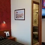 ベッド・アンド・ブレックファスト Maison De Charme 2*